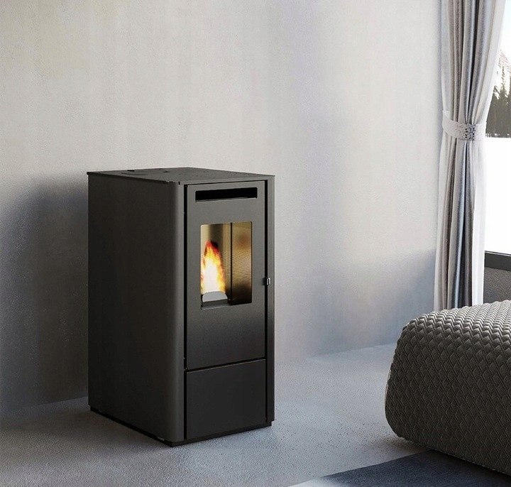 PIEC NA PELLET EVA CALOR Thelma 9 kW z nadmuchem czarny